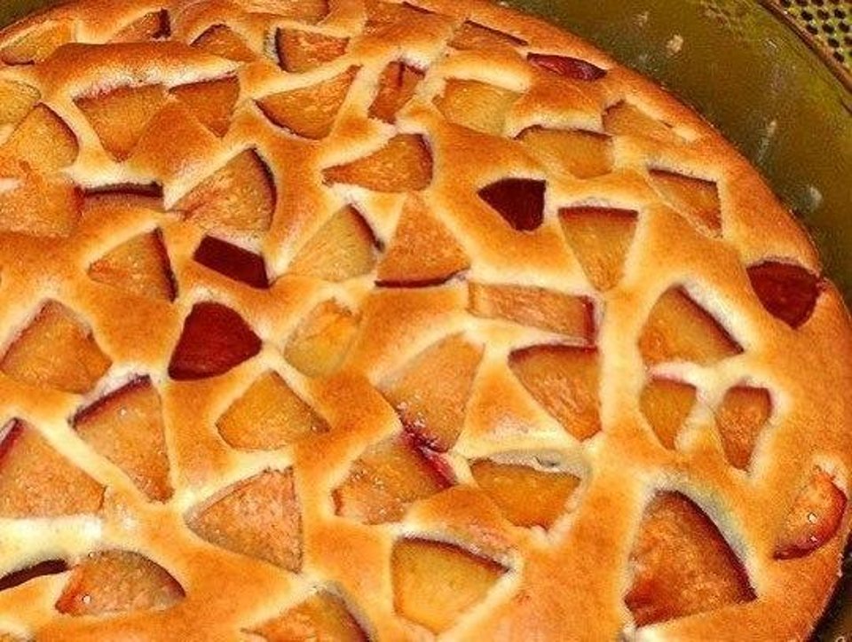 Очень легкий в приготовлении фруктовый пирог