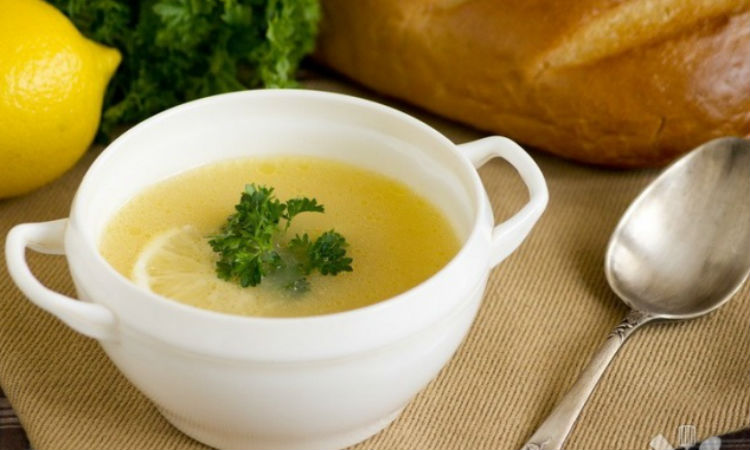 Куриный суп из Болгарии: со сметаной съедают по 2 тарелки