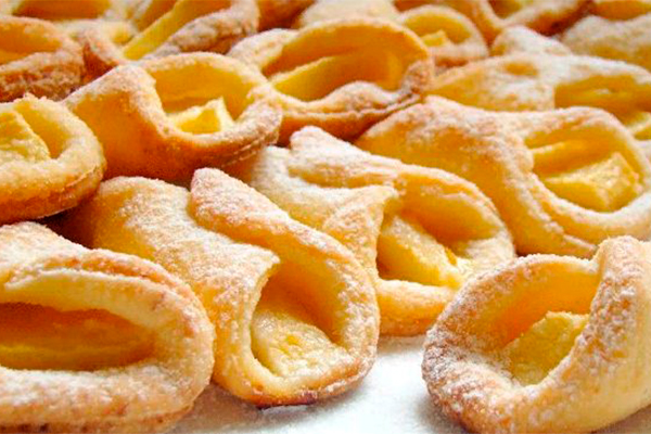 Низкокалорийные творожные печенья с яблоками: вкусняшки без вреда для фигуры!