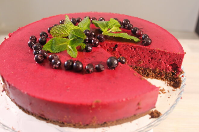 Рецепт ягодного торта «3-4» без выпечки